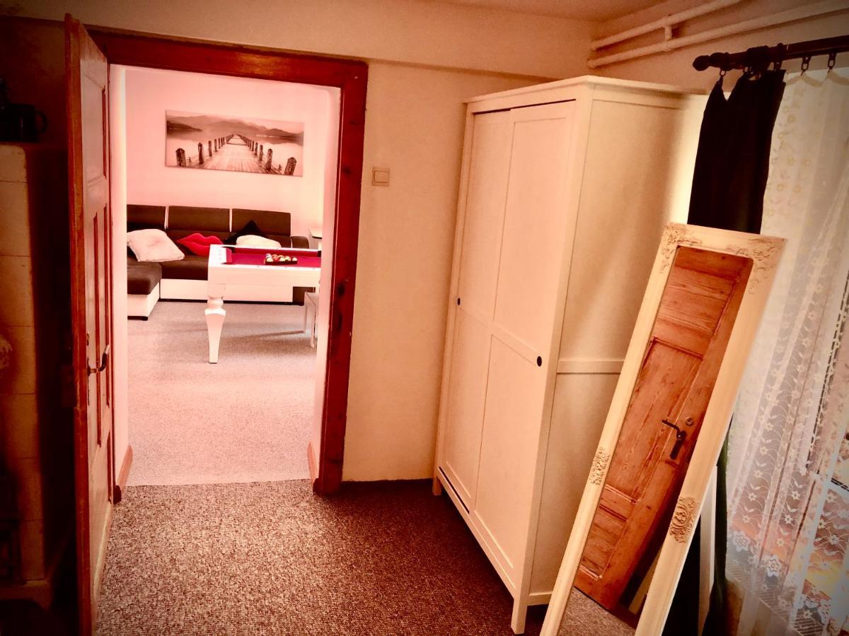 Jodla I Modrzew Apartment Jelenia Góra Екстериор снимка