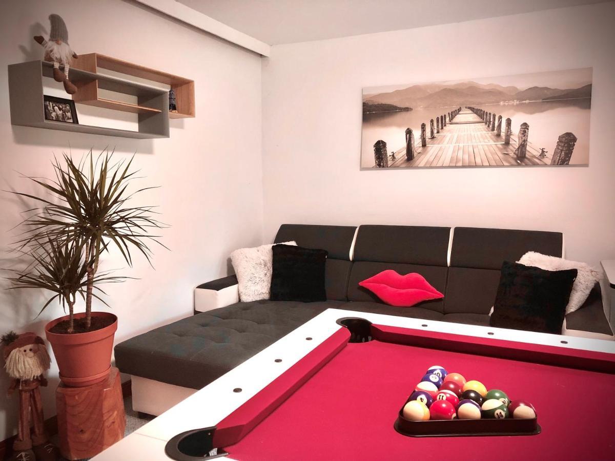 Jodla I Modrzew Apartment Jelenia Góra Екстериор снимка