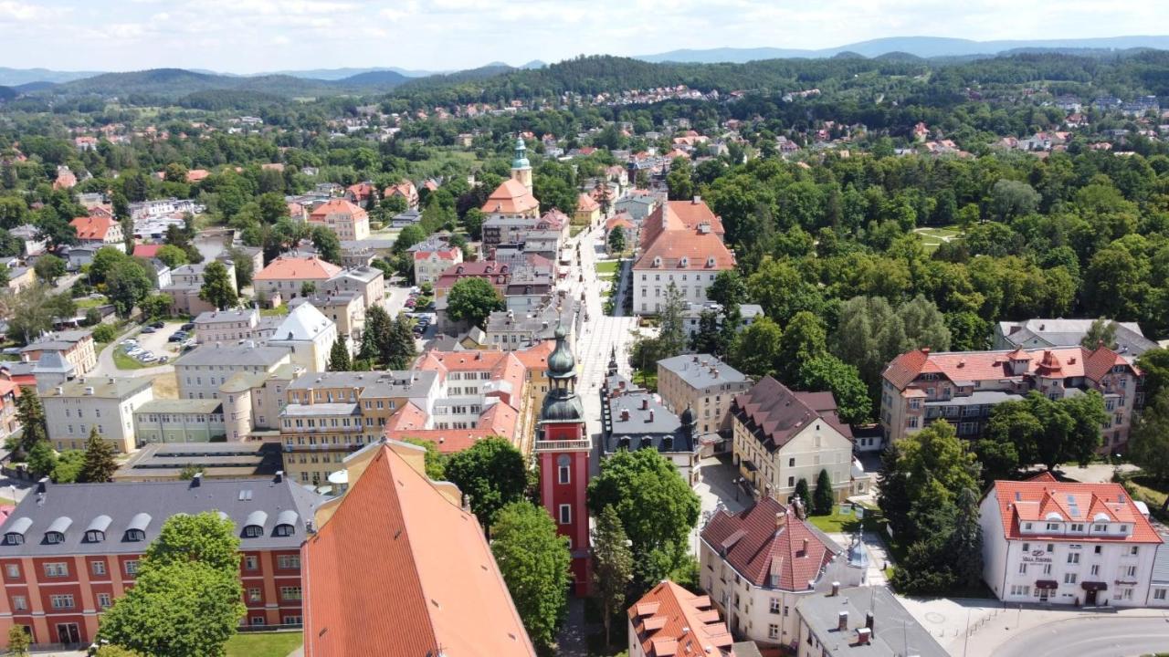 Jodla I Modrzew Apartment Jelenia Góra Екстериор снимка